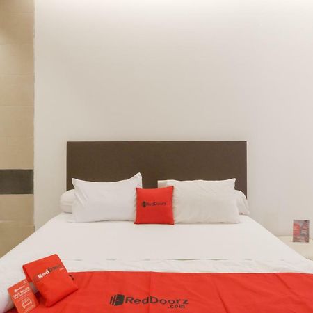 Reddoorz Plus @ Demangan Gejayan Pakualaman Εξωτερικό φωτογραφία