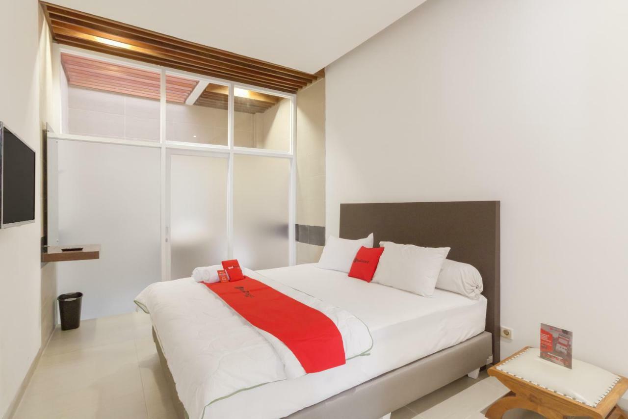 Reddoorz Plus @ Demangan Gejayan Pakualaman Εξωτερικό φωτογραφία